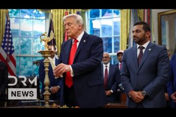WATCH: Trump Hosts Indian CEOs, Kash Patel at White House Diwali Party, Lights Candle WATCH: Trump Hosts Indian CEOs, Kash Patel at White House Diwali Party, Lights Candle