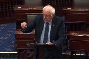 Bernie Sanders Demands Trump ‘Obey the Law’ and Fund SNAP Benefits
