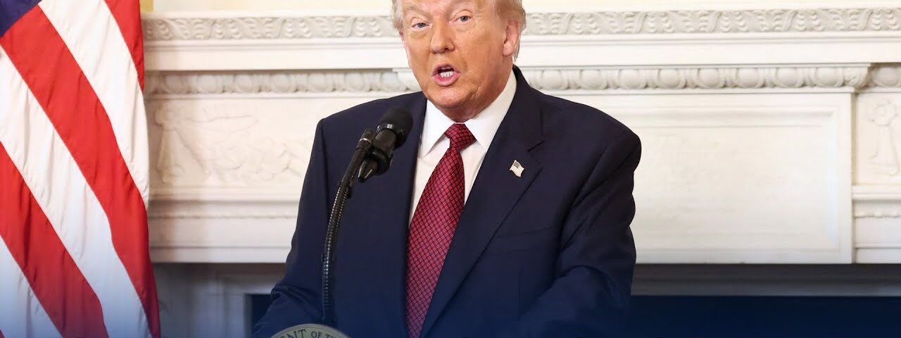 Donald Trump makes announcement from Oval Office